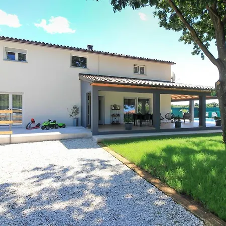 Mit Privatpool Fuer 8 Personen Ca 160 Qm In Valtura, Istrien Suedkueste Von Istrien Šišan